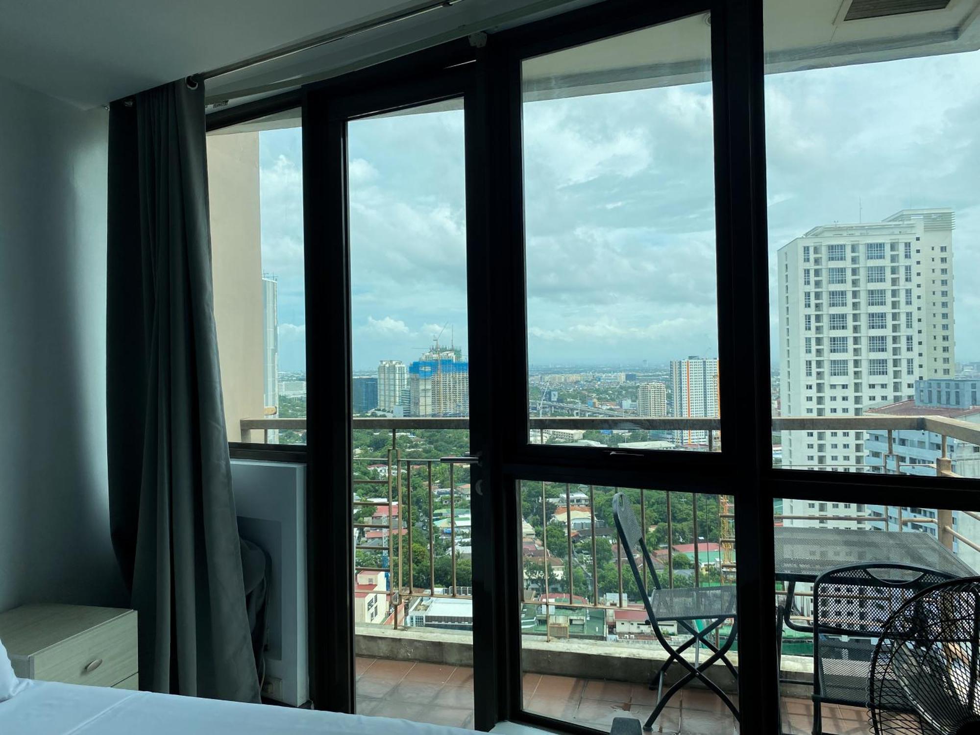 Kl Tower Makati Apartments By Ph Staycation Manila Exterior photo